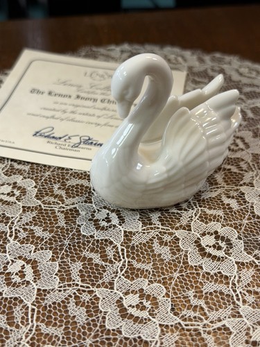 Lenox swan porcelain - lenox,