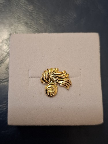 Spilla pin carabinieri gialla - spilla,