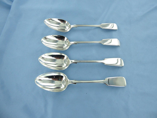Antico set quattro - un,