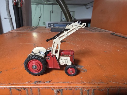 Corgi toys massey ferguson - corgi,