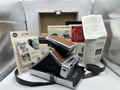 Polaroid land camera - sx-70,