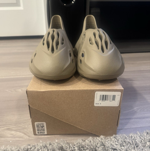 Adidas yeezy foam rnnr - adidas, grigio