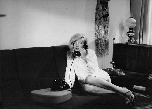 Monica vitti desert rouge - vitti,
