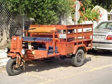 PHOTO  A SURPRISINGLY