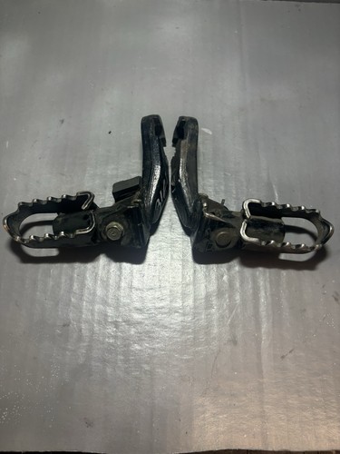 Kawasaki klr 250 pedane - kawasaki,