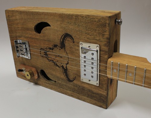 Chitarra cigarbox wooden - cigarbox,,