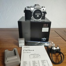 Olympus OM-D E-M5 Mark III come nuovo