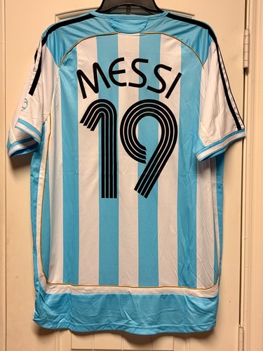 Maglia nuova con - con, etichette