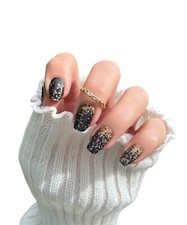 Nagelfolie, selbstklebende