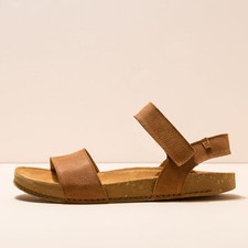 El Naturalista N5790 PLEASANT