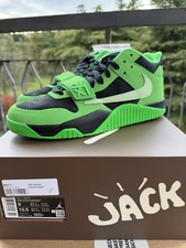 Size travis - 9,