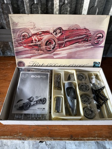 Maquette fiat 1500 - 1/12,