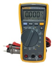 Multimetro Fluke 117 True RMS portatile digitale CAT III 600 V tecnologia VoltAl