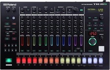 ROLAND TR-8S Rhythm Performer