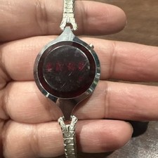 Orologio donna vintage TI Texas Instruments LED rosso raro non testato vendo così com'è