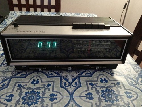 Radiosveglia vintage - radiosveglia,