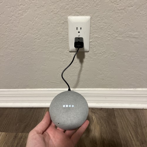 Google home mini smart speaker - google,