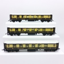 Hornby Golden Arrow Pullman