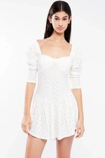 Abito a campana in sangallo - Bianco