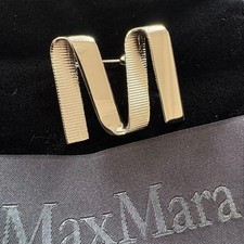 Spilla logo Max Mara M usata