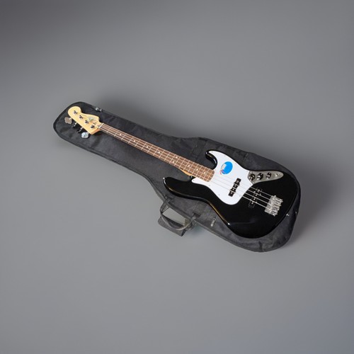Fender black standard - fender,