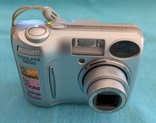 Nikon Coolpix 5600 -