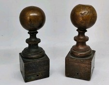 2 POMELLI O ALTRO IN BRONZO