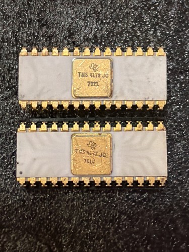 Rara coppia ceramica bianca - ic,