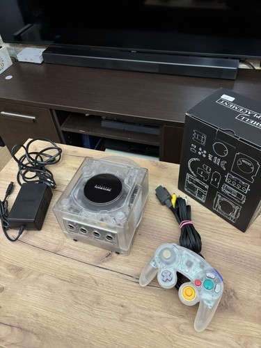 Nintendo gamecube console - nintendo,