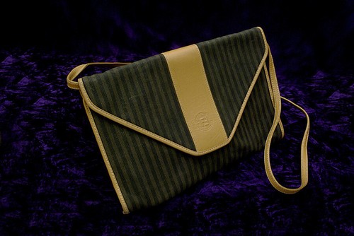 Pochette busta tracolla