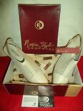 Sandali décolleté eleganti