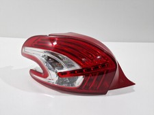 Ricambi Usati Fanale Stop Posteriore Peugeot 208 LED SX Sinistro 2012 2015