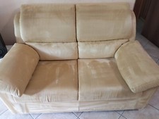 2 divani in microfibra Cm200x90x90 e 145x90x90  Color Sabbia Tavolino In Regalo