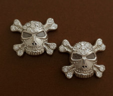 Orecchini a perno oro bianco massiccio 14 carati teschio e ossa incrociate zirconi gotico punk rock borchie