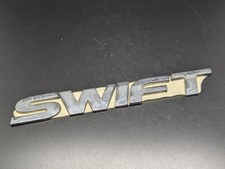 SUZUKI SWIFT LOGO SIGLA EMBLEMA FREGIO STEMMA SCRITTA BADGE TARGA TARGHETTA NOME