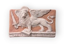 Bassorilievo leone di San