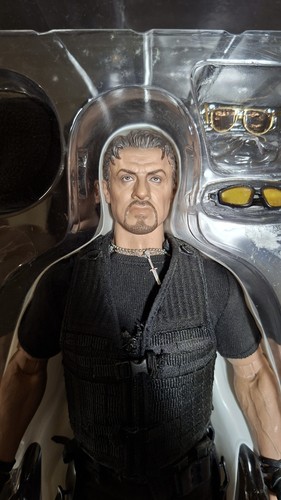 Barney ross hot toys - ross,