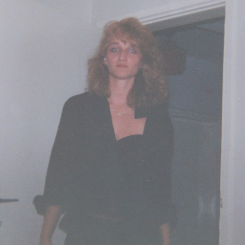 Donna misteriosa porta - donna,