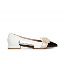 Cafe Noir BALLERINA CON FIBBIA IN PELLE E PUNTA EFFETTO VERNICE - C1ED4004