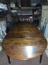 Tavolo tondo allungabile fino a 18 posti