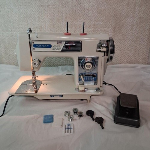 Macchina cucire vintage - da,