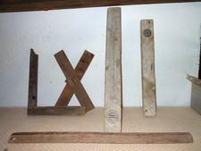 ANTICHE LIVELLE A BOLLA E STRUMENTI DI MISURA IN LEGNO DA MURATORE