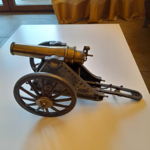 Riproduzione cannone - cannone, "