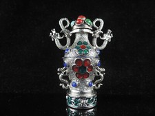 Vecchia bottiglia cinese fatta