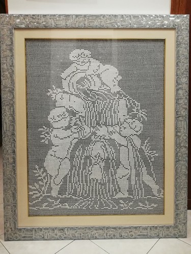 Quadro uncinetto con cornice
