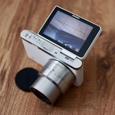 Kit fotocamera digitale Samsung NX Mini 20,5 megapixel con obiettivo NX-M 9-27 mm touch screen 3 pollici