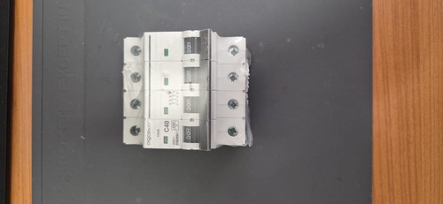 Interruttore quadripolare - interruttore,