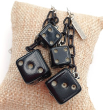 UGO CORREANI ORECCHINI PENDENTI CON DADI - ANNI '90