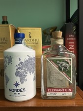 2 BOTTIGLIE LOTTO ELEPHANT GIN NORDES BOTTLE VUOTE Lampade Altre Nel Profilo