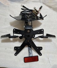 Porta targa Rizoma con frecce